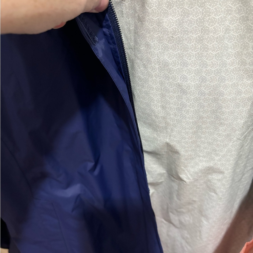 The North Face rain coat in blue with pink logo XXL - Picture 2 of 4